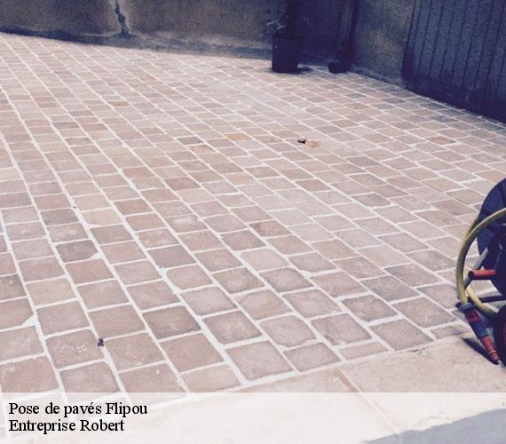 Pose de pavés  flipou-27380 Entreprise Robert